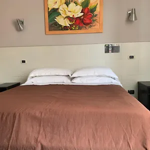 Residenza Cernaia , Rome Italy